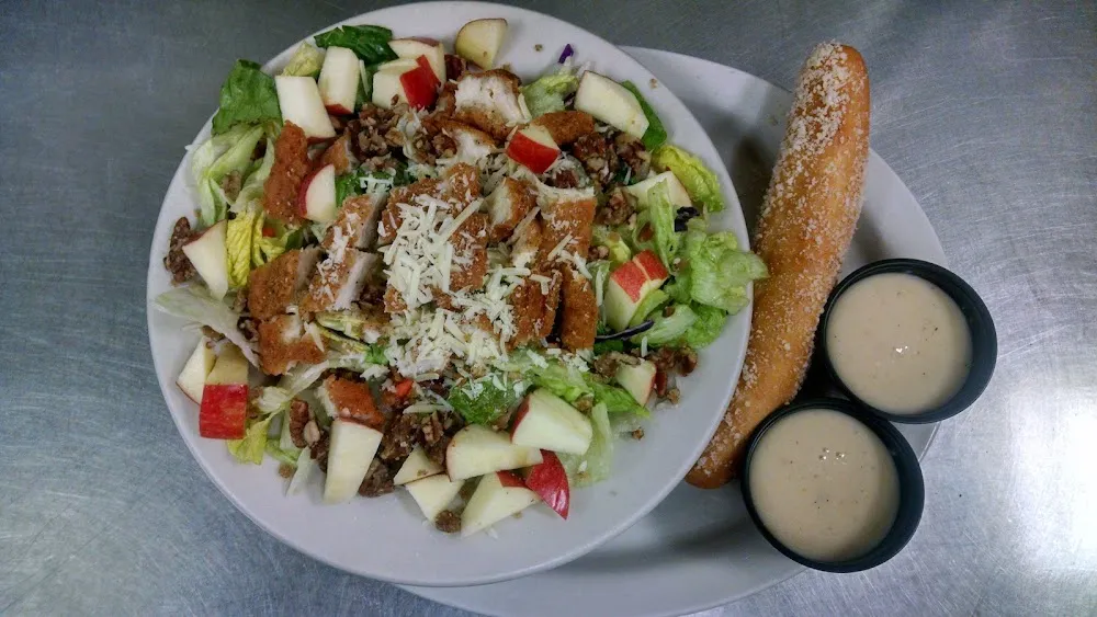 Apple Pecan Crispy Chicken Salad
